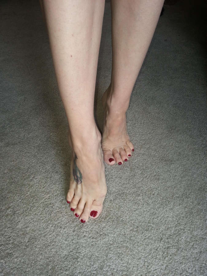 Betty Jaded Feet