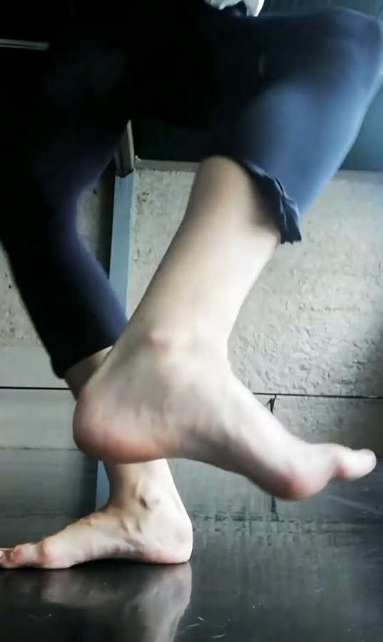 Sofina Lazaraki Feet