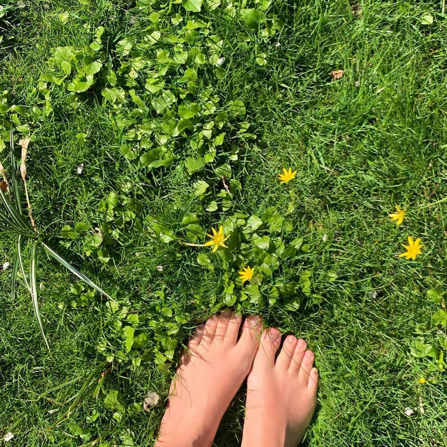 Miranda Kerr Feet