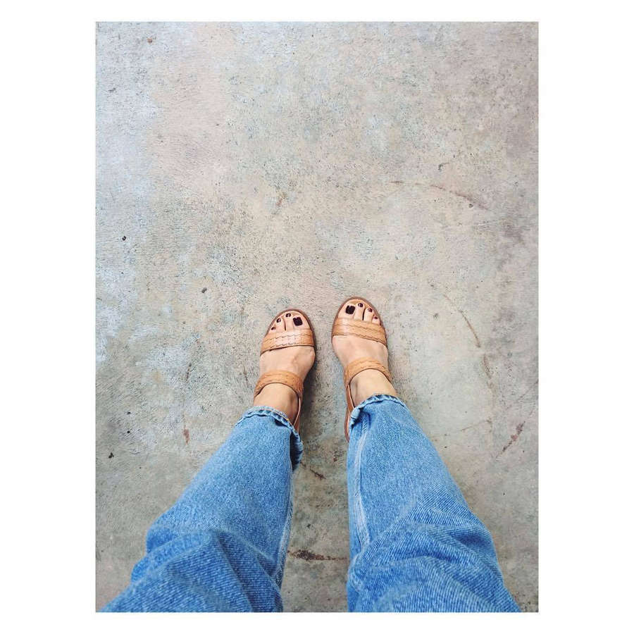 Aisha Schliessler Feet (10 images) - celebrity-feet.com