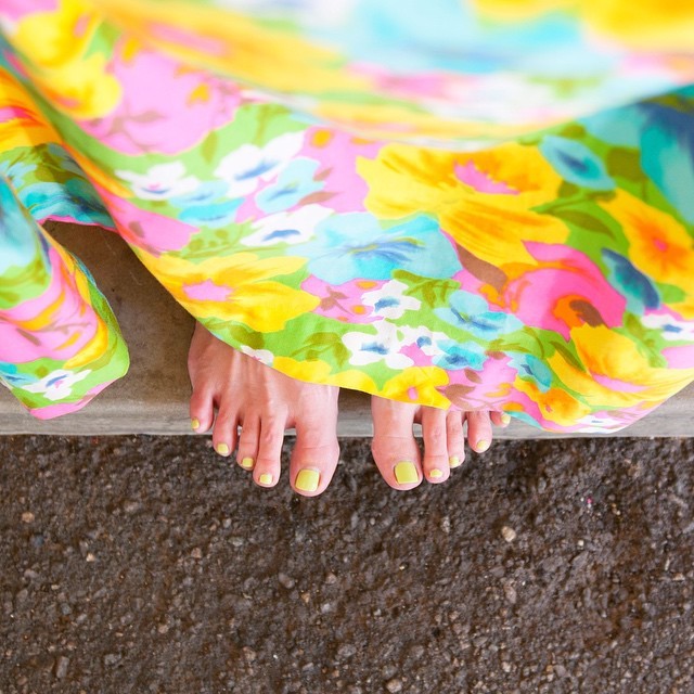 Rachel Hollis Feet