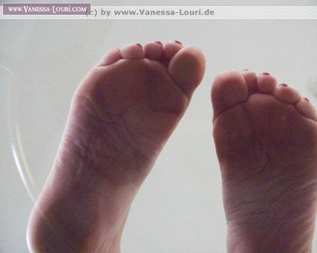 Vanessa Louri Feet