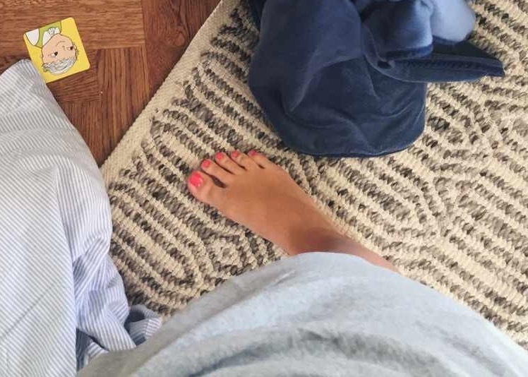 Isabella Lowengrip Feet