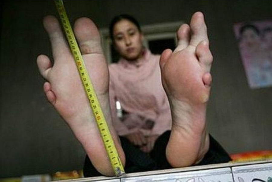Xiaojing Shen Feet
