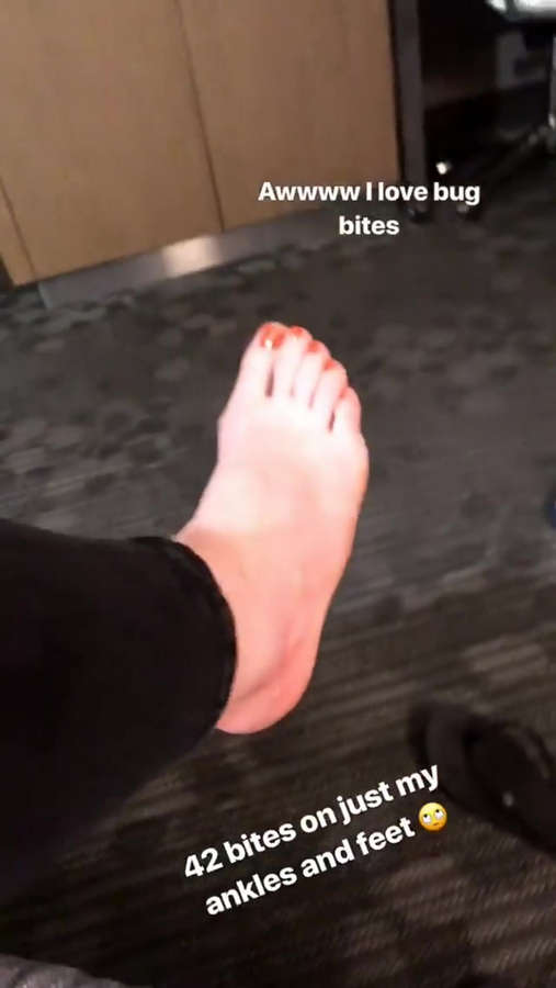 Sydney Sierota Feet
