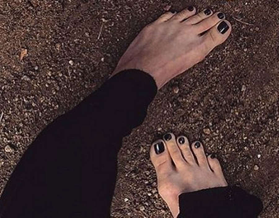 Isabelle Drummond Feet