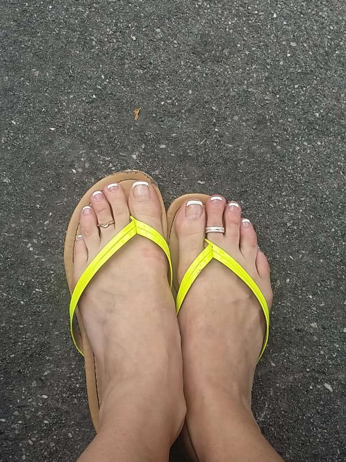 Christiana Cinn Feet