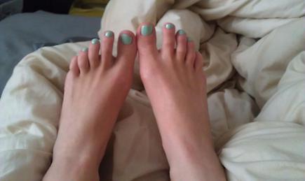 Lily Labeau Feet