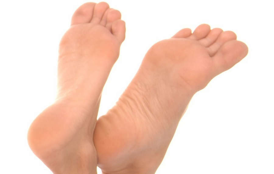 Erica Mena Feet