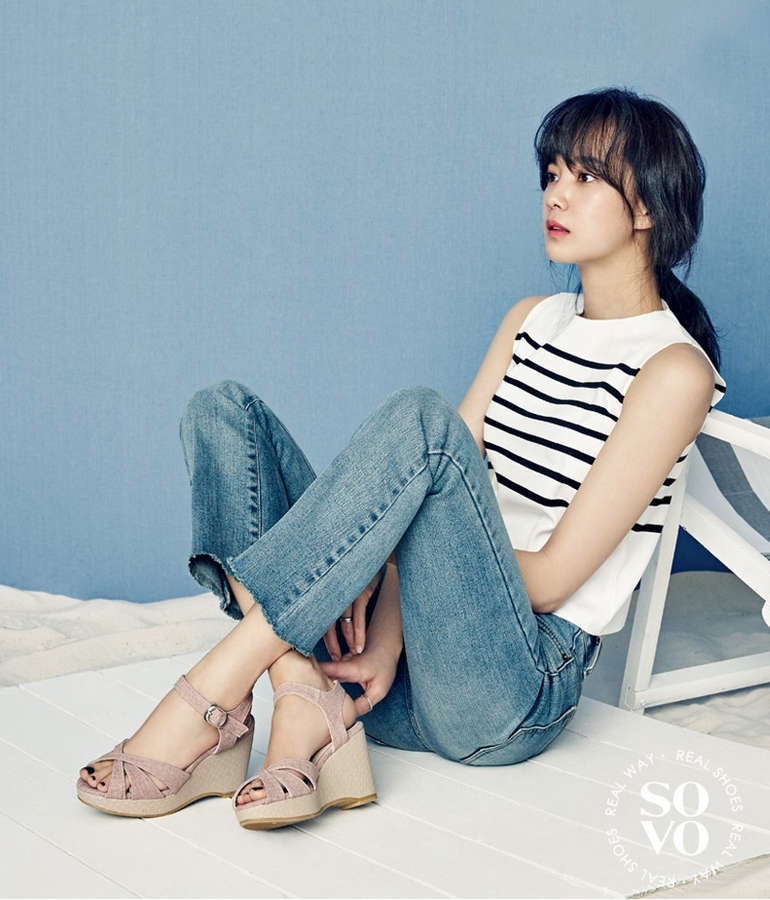 Seung Ah Yoon Feet