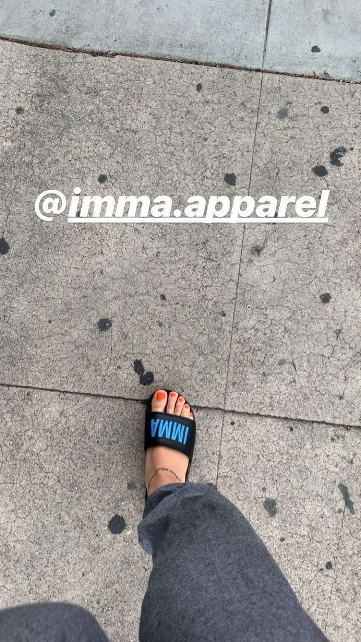 Janelle Ginestra Feet