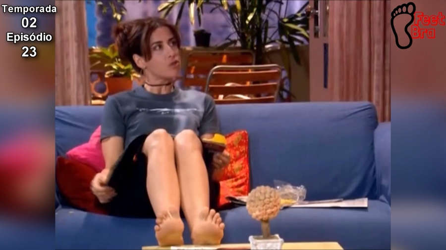Fernanda Torres Feet