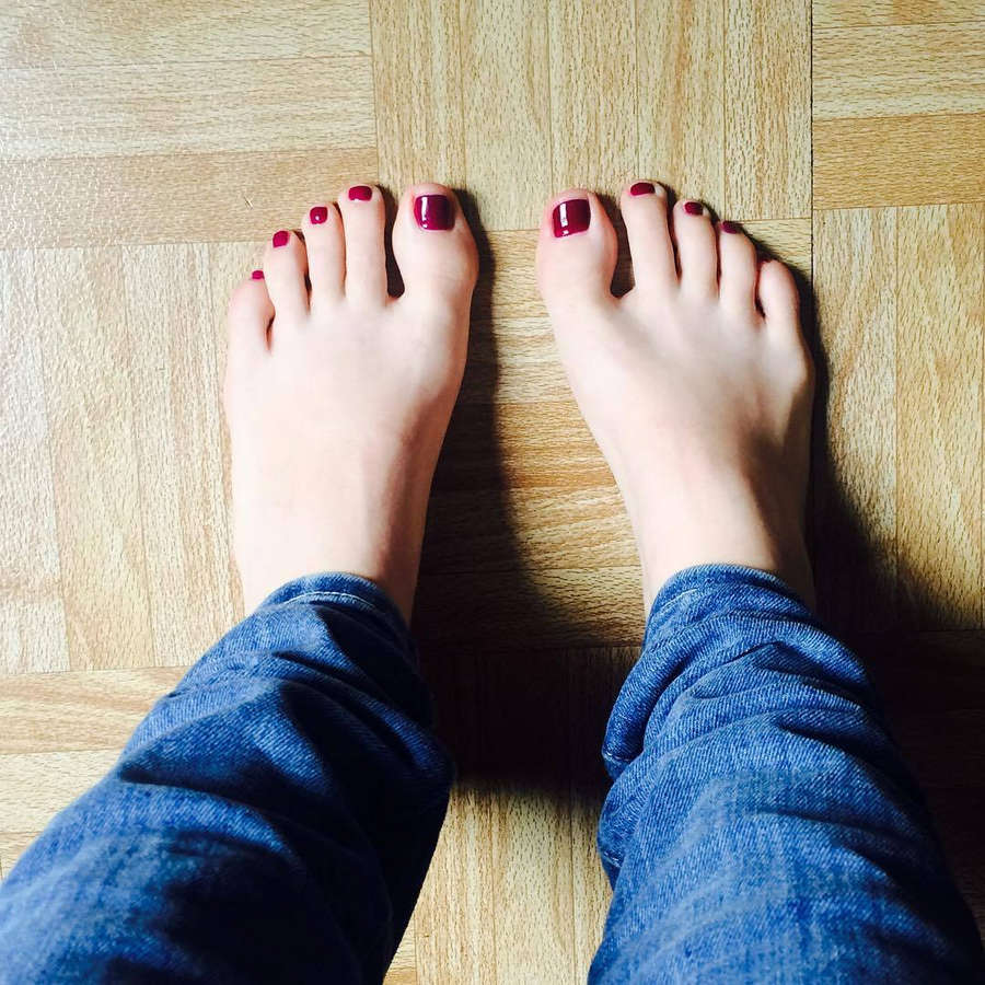 Jenny Lorenzo Feet