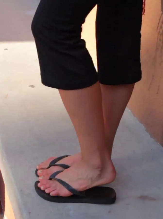 Rachel A DeMita Feet