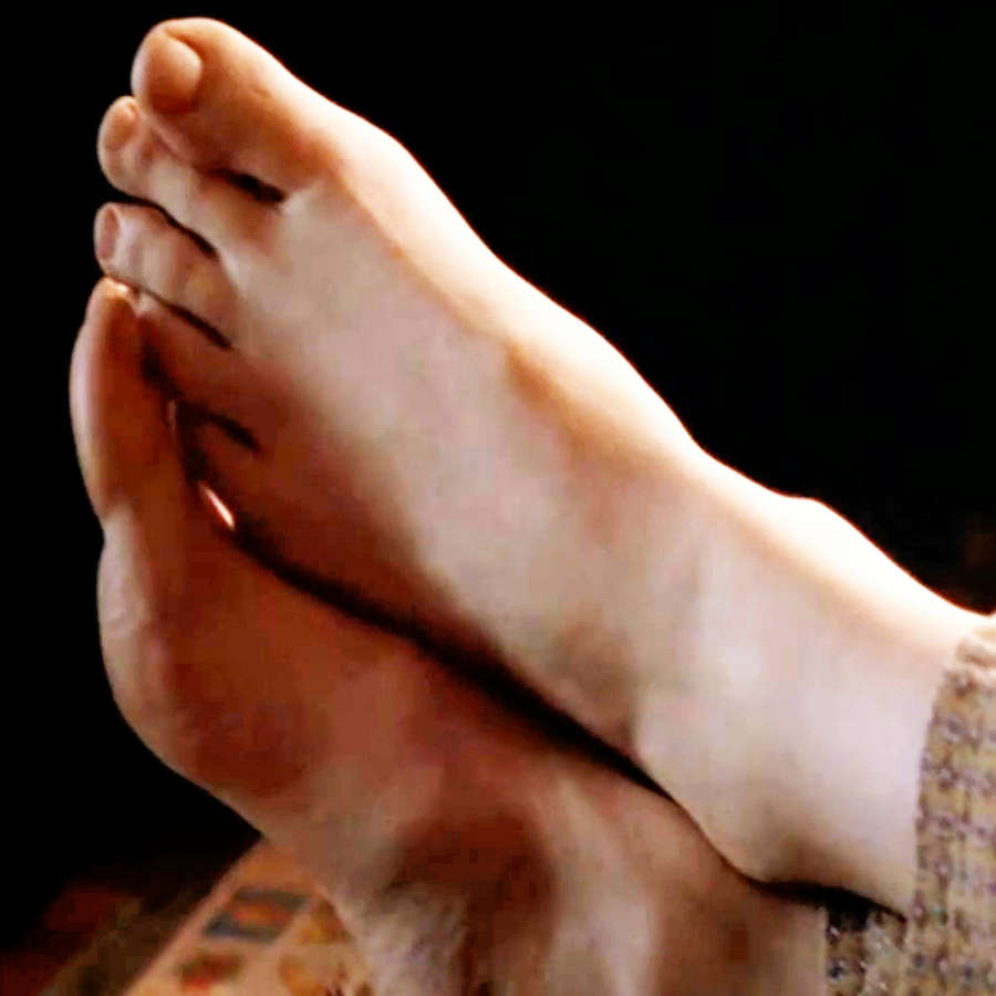 Winona Ryder Feet