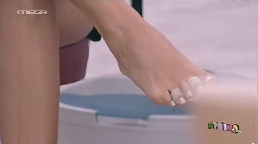 Teta Kampourelli Feet