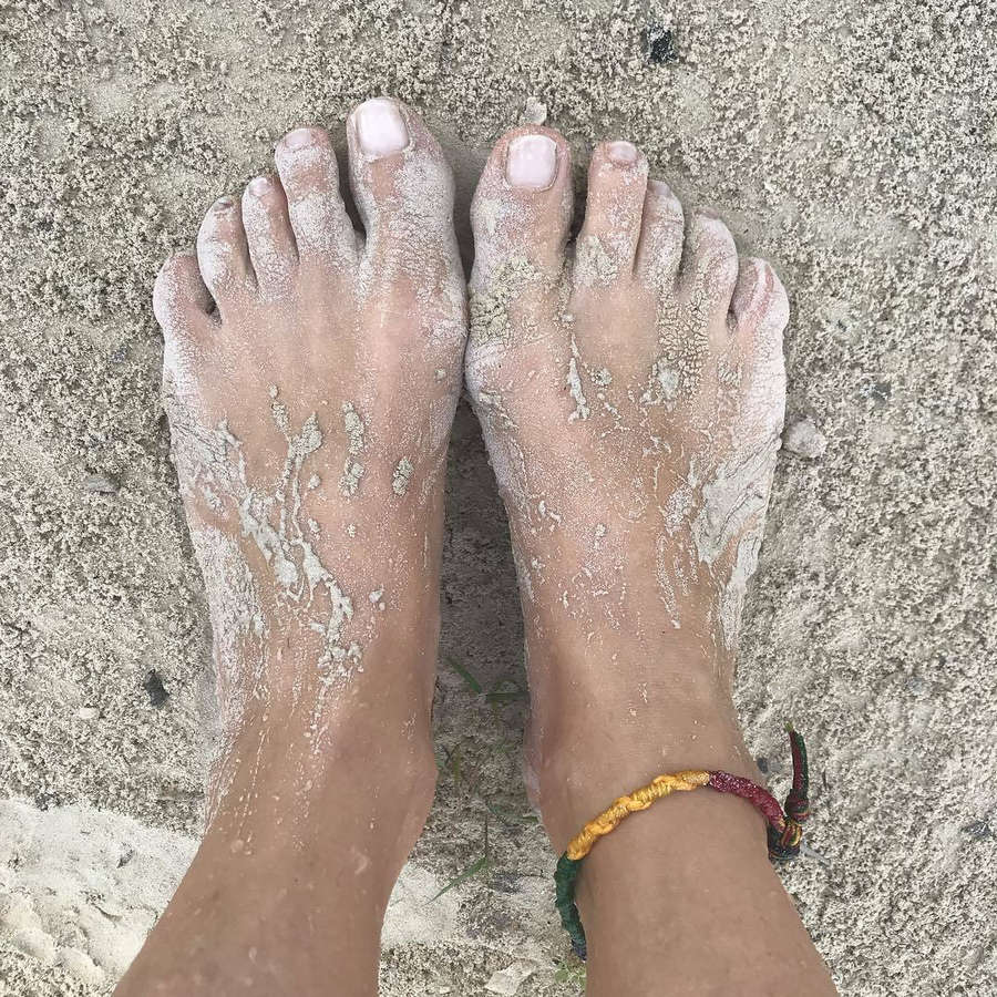 Claudia Gerini Feet