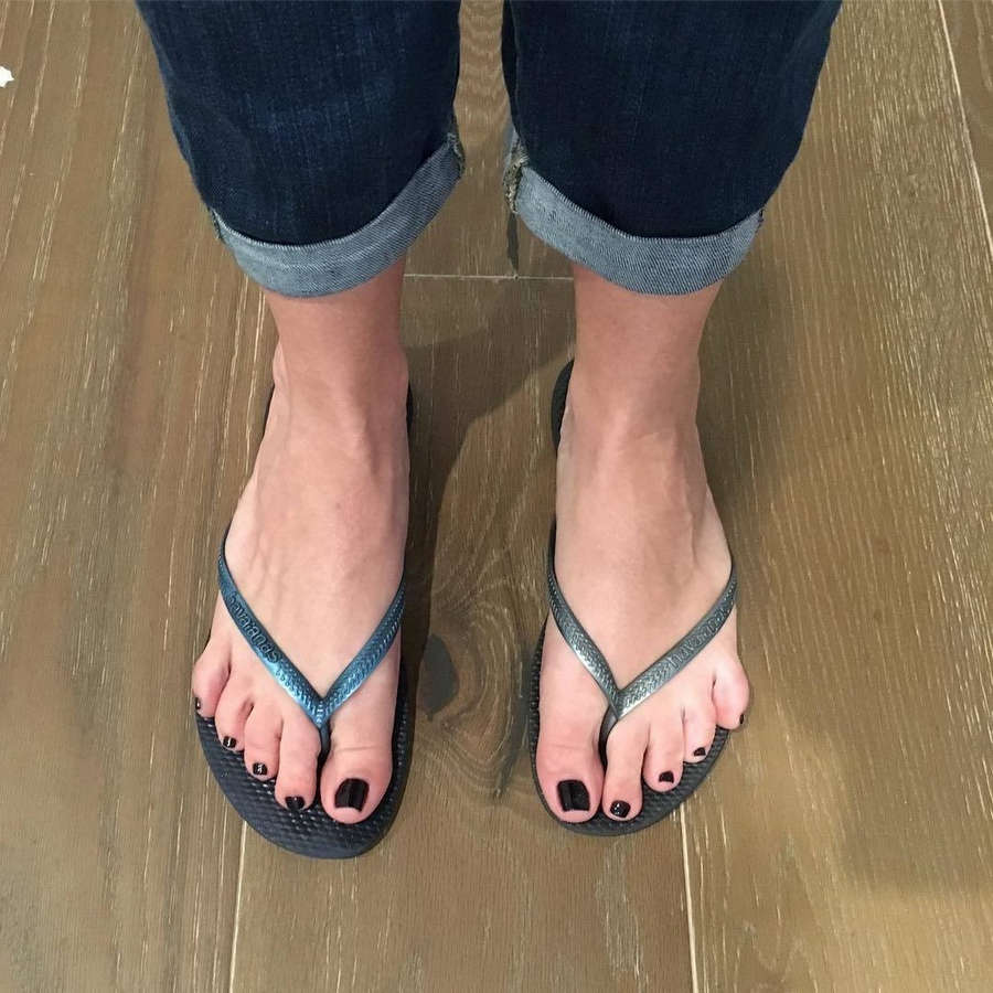 Sarah Colonna Feet