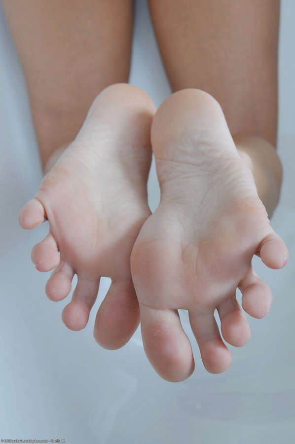 Rachel Evans Feet