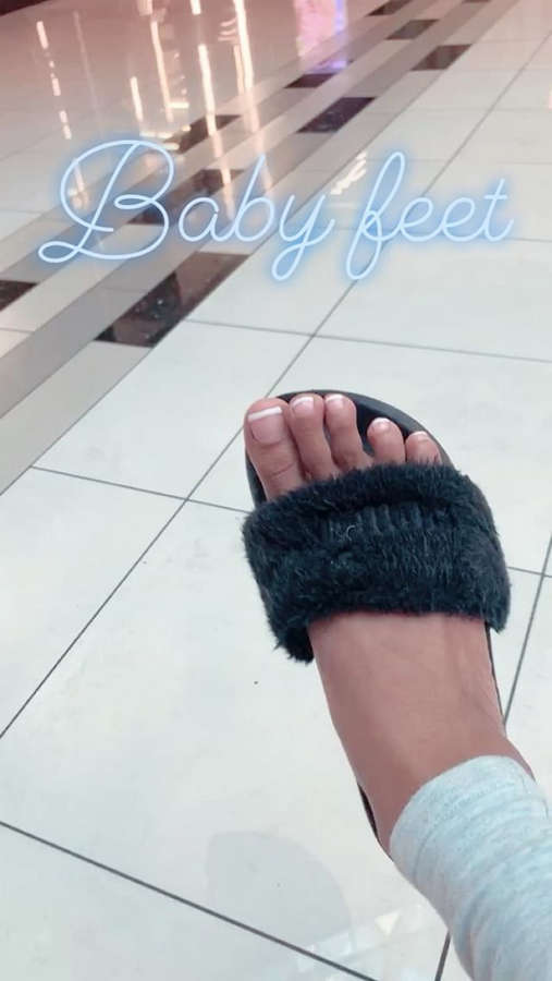 Qimmah Russo Feet