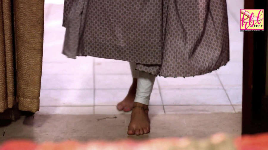 Noor Khan Feet