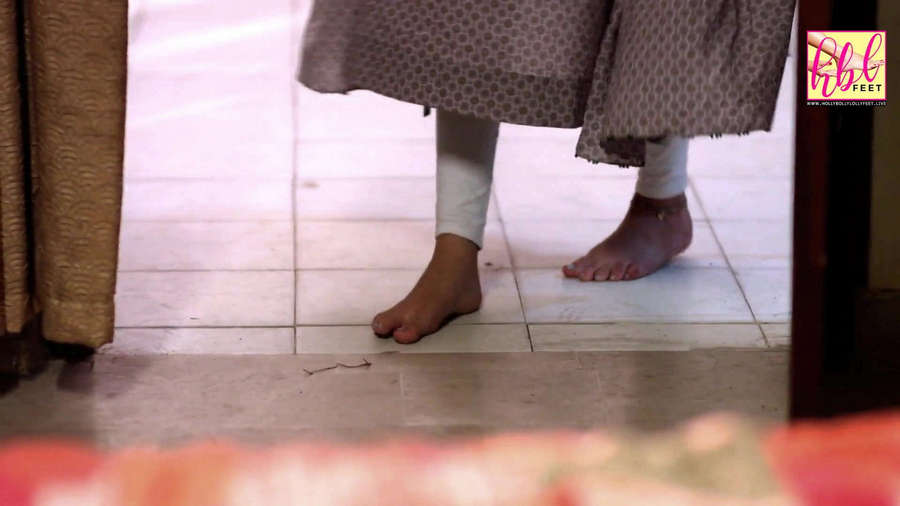 Noor Khan Feet