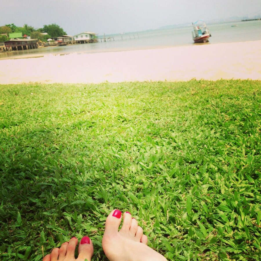 Rhatha Phongam Feet