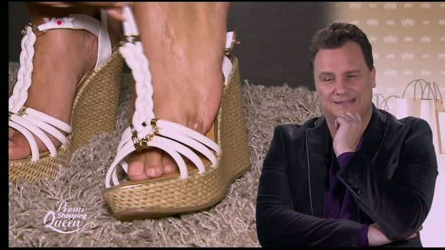 Gabriella De Almeida Rinne Feet