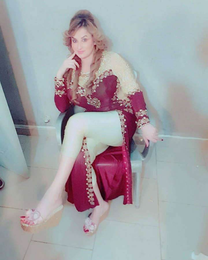 Afreen Khan Feet