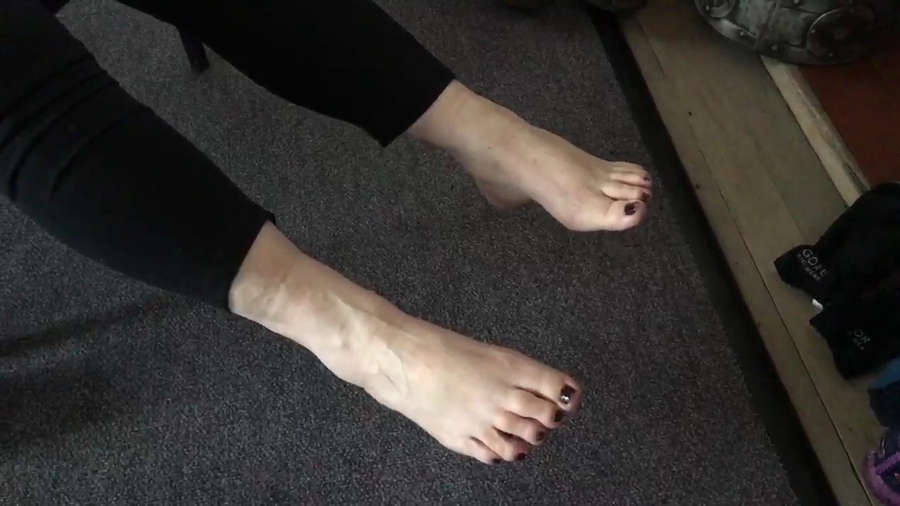 Jo Brand Feet