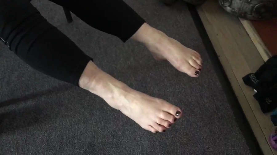 Jo Brand Feet