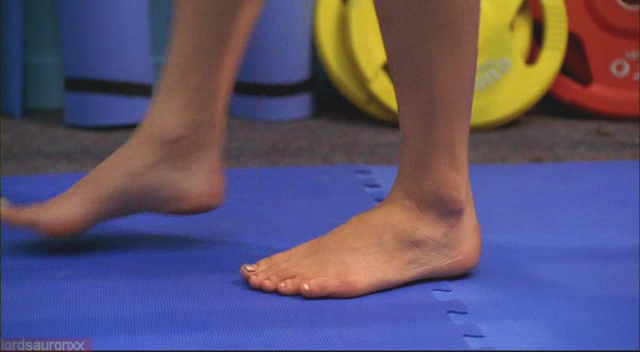 Kristin Kreuk Feet
