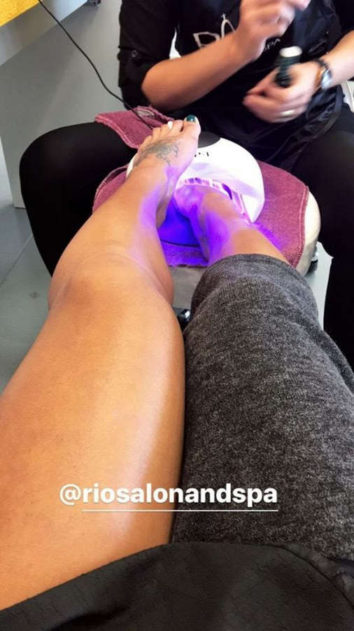 Gabi Castrovinci Feet