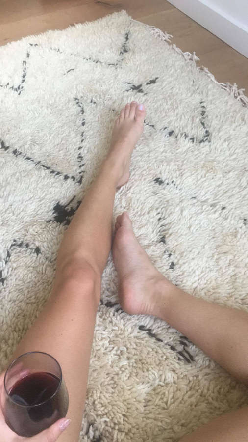 Nicola Collie Feet