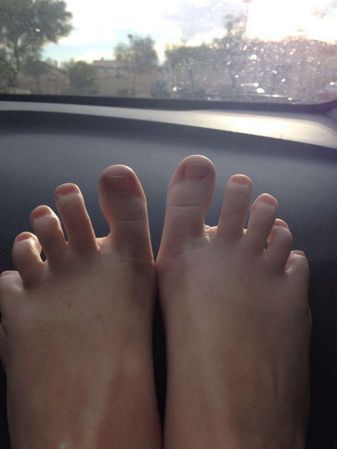Summer Carter Feet