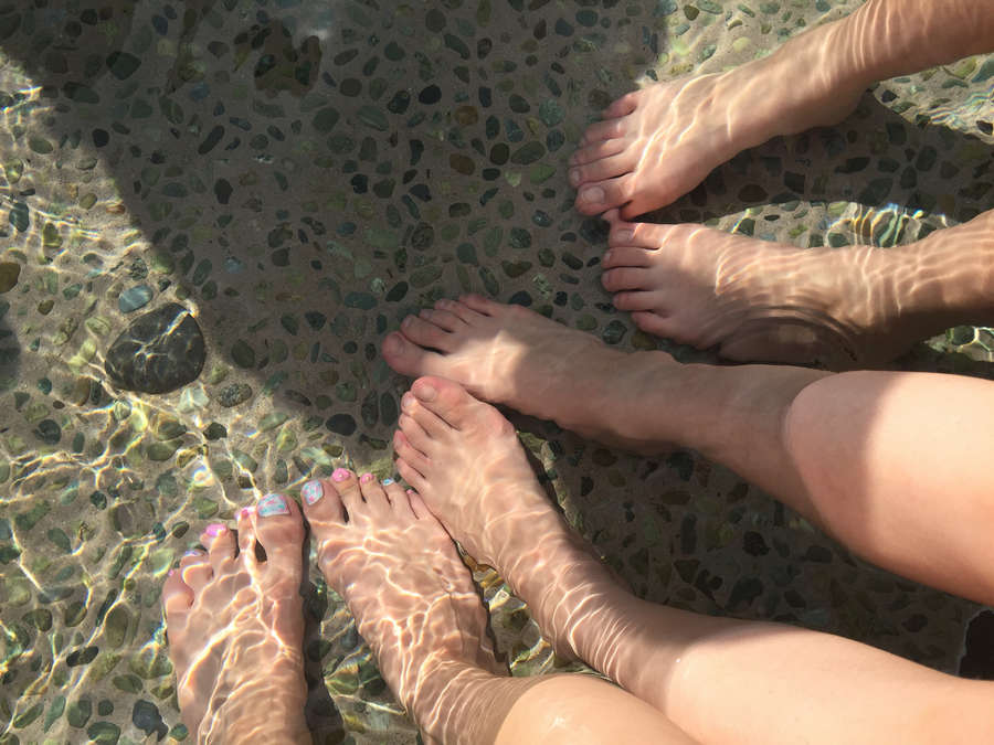 Anna Konno Feet