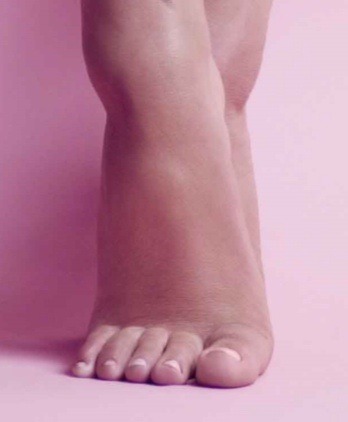 Caroline Flack Feet