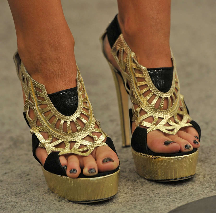 Miranda Lambert Feet