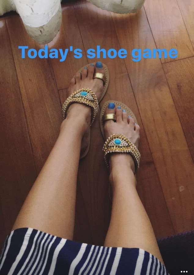 Sazan Barzani Feet
