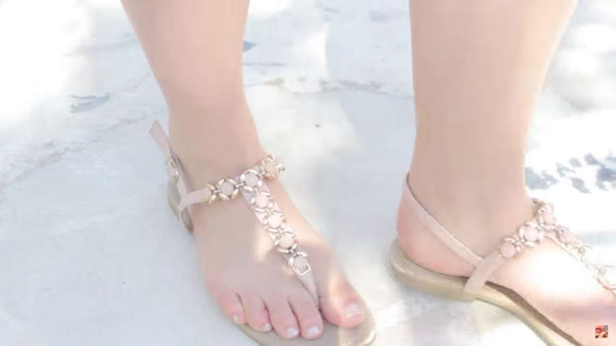 Bianca Heinicke Feet