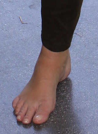 Chelsea Kane Feet