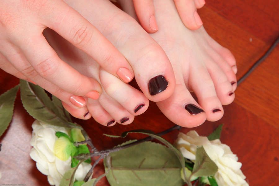 Amber Daikiri Feet