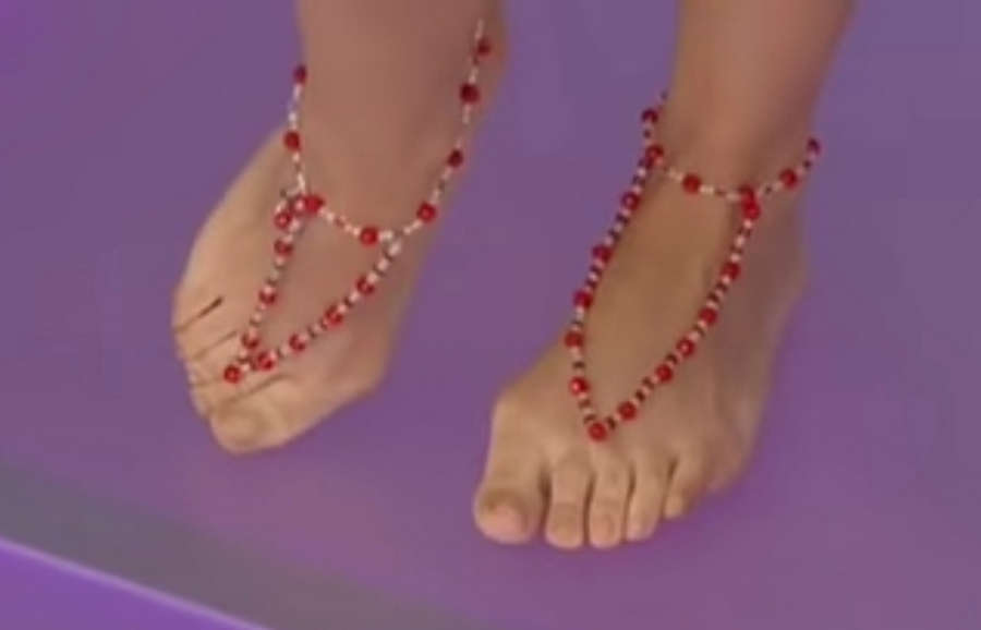 Tabata Jalil Feet