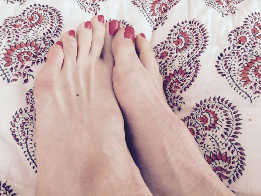 Laura Dern Feet