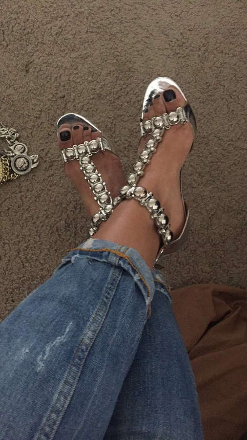 Metisha Schaefer Feet