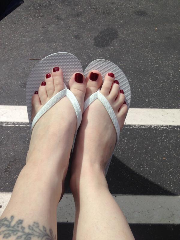 Mina Thorne Feet
