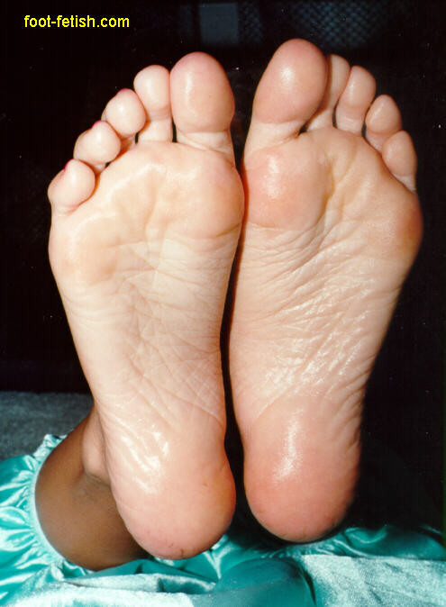 Nikki Nova Feet