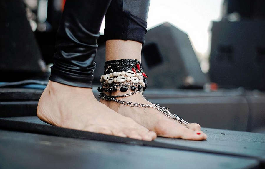 Juliet Simms Feet