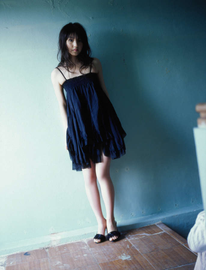 Sayumi Michishige Feet