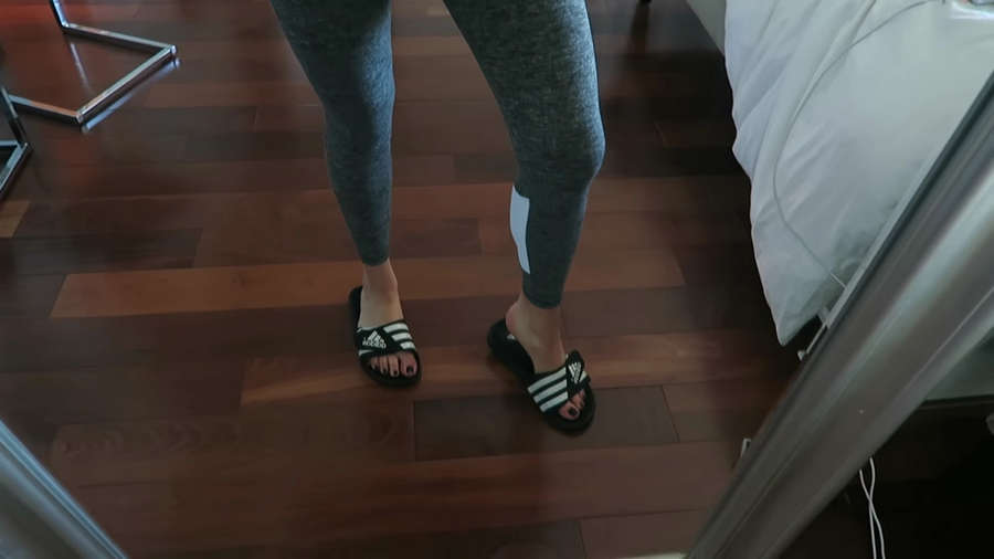 Claudia Sulewski Feet